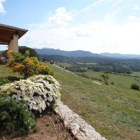 Farmház Rurale Lu Salconi Bassacutena