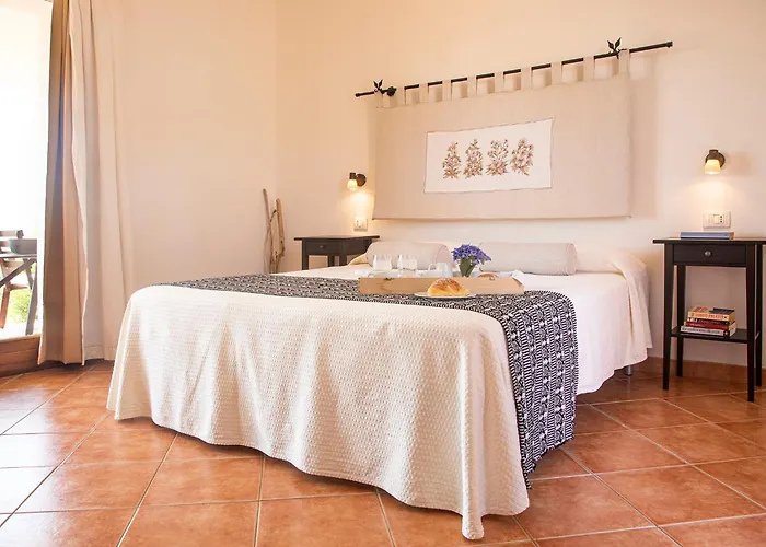 Фермерский дом Rurale Lu Salconi Bassacutena